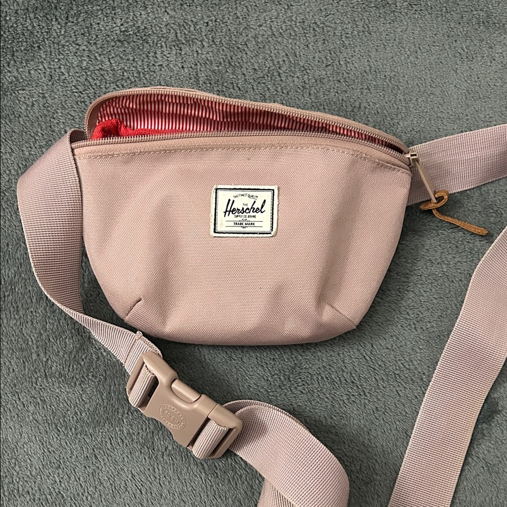 Herschel Supply Company Light Pink Crossbody Bag